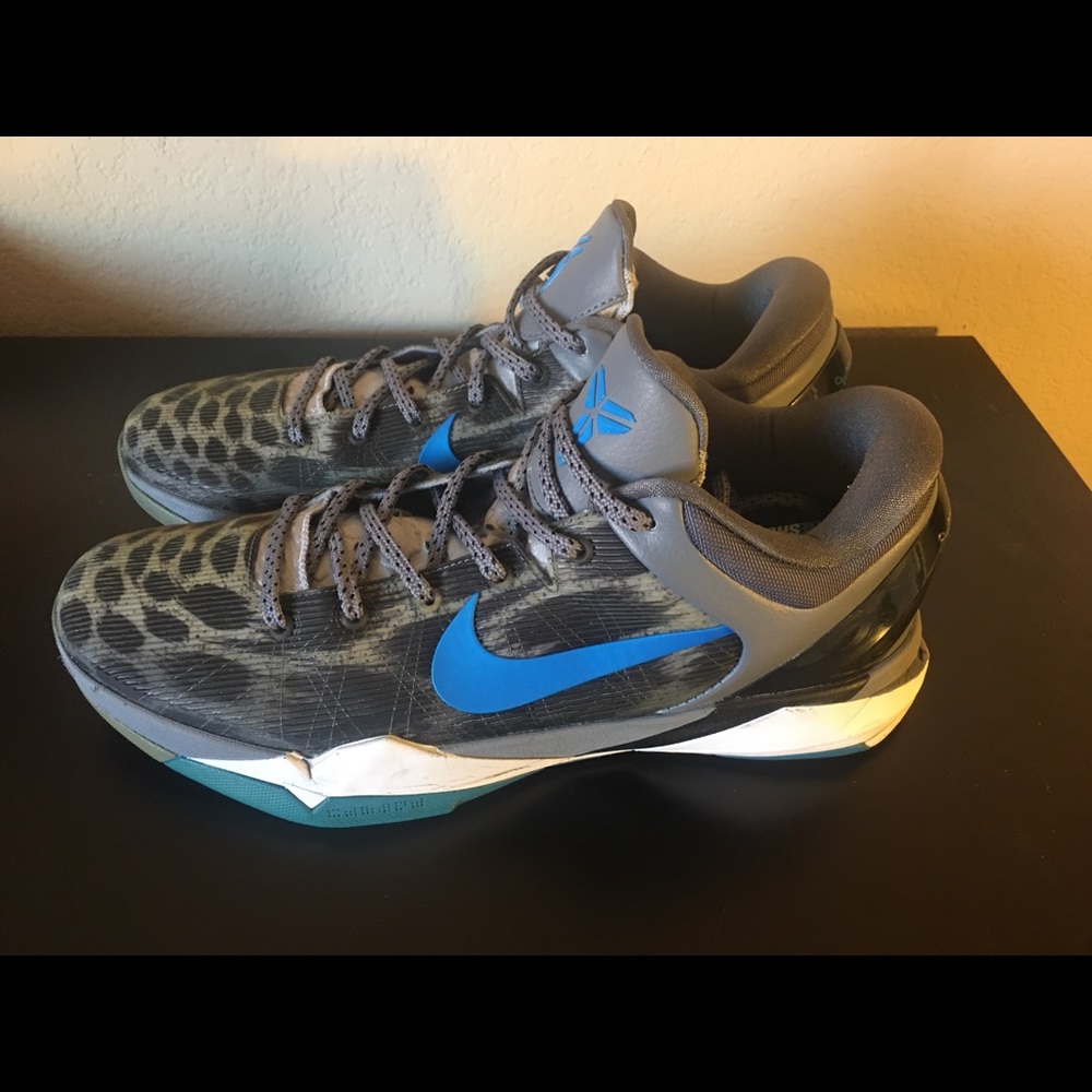 Men’s Nike Kobe VII Arctic Cat size 13